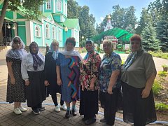 Пенсионеры из Святославки побывали в монастыре Серафима Саровского