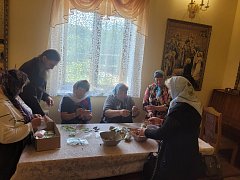 Пенсионеры из Святославки побывали в монастыре Серафима Саровского