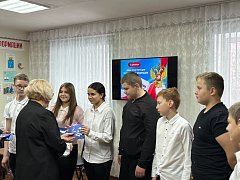 Юным самойловцам вручили главный документ - паспорт