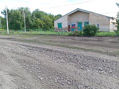 В Низовке ремонтируют участок дороги