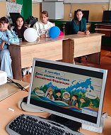 Школьники из Благовещенки водили хоровод дружбы