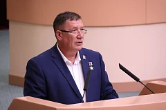 Александр Янклович призвал ввести ответственность для «ряженых» военнослужащих