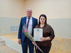 Отмечен труд работников органов местного самоуправления