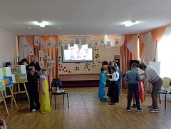 В Святославке стало больше юных художников