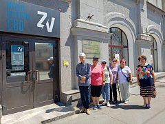 Пенсионеры из Самойловки побывали в саратовском музее истории СВО 