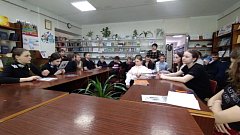 В клубе молодого избирателя прошла встреча со школьниками