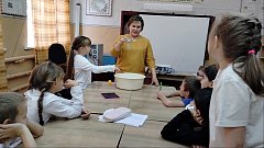 Благовещенские школьники «путешествовали» в мир физики