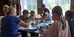 «Летние пейзажи» нарисовали дети в п. Краснознаменском
