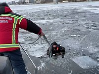 Служба спасения Саратовской области о том, как выбраться провалившемуся под лёд человеку