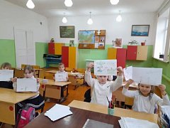 Святославские школьники написали письма бойцам