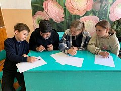 В Полтавке подростки стали участниками тематической программы