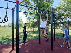 В Самойловке открыли еще одну спортивную площадку