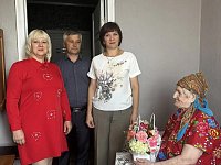 С глубоким уважением и почтением чествовали труженицу тыла