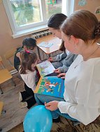 Волонтёры из отряда «Парус надежды» навестили дошкольников