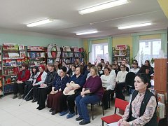 В районной библиотеке прошла встреча с саратовскими писателями
