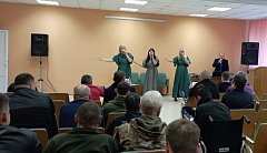 Посылки добра идут на фронт