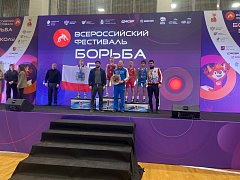 Спортсменки Самойловской ДЮСШ участвовали во Всероссийских соревнованиях по спортивной борьбе