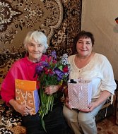 Поздравления принимала долгожительница Хрущевки
