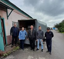 Очередную партию гуманитарной помощи отправили из Самойловского района в зону СВО