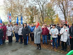 В Самойловке открыт памятник героям-землякам
