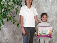Святославским школьникам вручили подарки