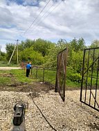 В Николаевке сделали ограждение около школы
