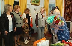 С Днем Победы поздравили труженика тыла В.В. Волохова