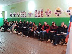 Работники Красавского СДК провели информационно познавательный час «Знамя Российское – знамя народное»