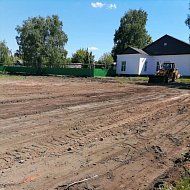 В Самойловке начались работы для установки хоккейной площадки