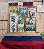 В Низовском СДК работает выставка «Солдатом быть – Родине служить!»