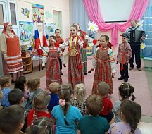 Хорошее настроение подарили воспитанники Детской школы искусств малышам из «Ромашки»