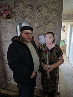 Депутаты городского Совета поздравили с 8 Марта матерей участников СВО