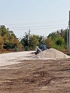 Идет ремонт сельской дороги
