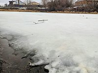 Из-за теплой погоды и тонкого льда Крещенских купаний на водоемах не будет