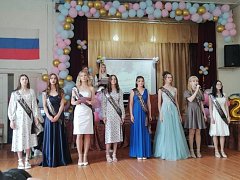 В добрый путь, выпускники!