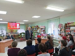 В районной библиотеке прошла встреча с саратовскими писателями