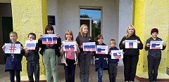 Работники Святославского СДК провели патриотический час для детей и подростков