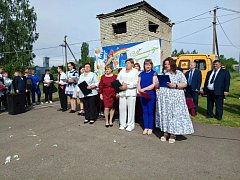 Прозвенел Последний школьный звонок
