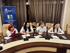 Молодой педагог из Самойловского района участвует в региональном форуме