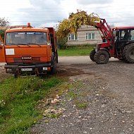 Коммунальная служба ведёт работы по уборке территорий в р.п. Самойловке