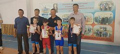 Самойловские борцы одержали победу в областном турнире