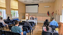 В администрации района состоялось очередное заседание комиссии по делам несовершеннолетних и защите их прав