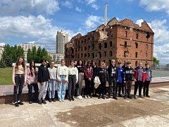 Святославские школьники побывали в городе – герое Волгограде