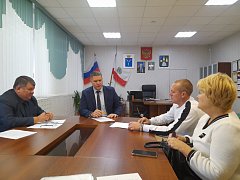 Депутат областной Дума принял обращения граждан