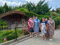 Получатели социальных услуг совершили поездку в храм г. Серафимович 