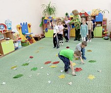 Дошкольники отправились в гости к Лесовичку