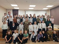 Школьники встретились с военной медсестрой