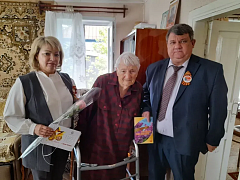 «Вы Родины честь сберегли!», - в Самойловке поздравили тружеников тыла