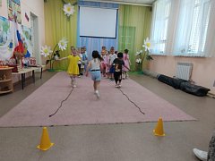 «Час веселых затей» прошел в «Ромашке»