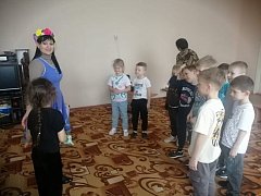 Для дошкольников «Знайки» прошла игровая программа «Здравствуй, Весна!»
